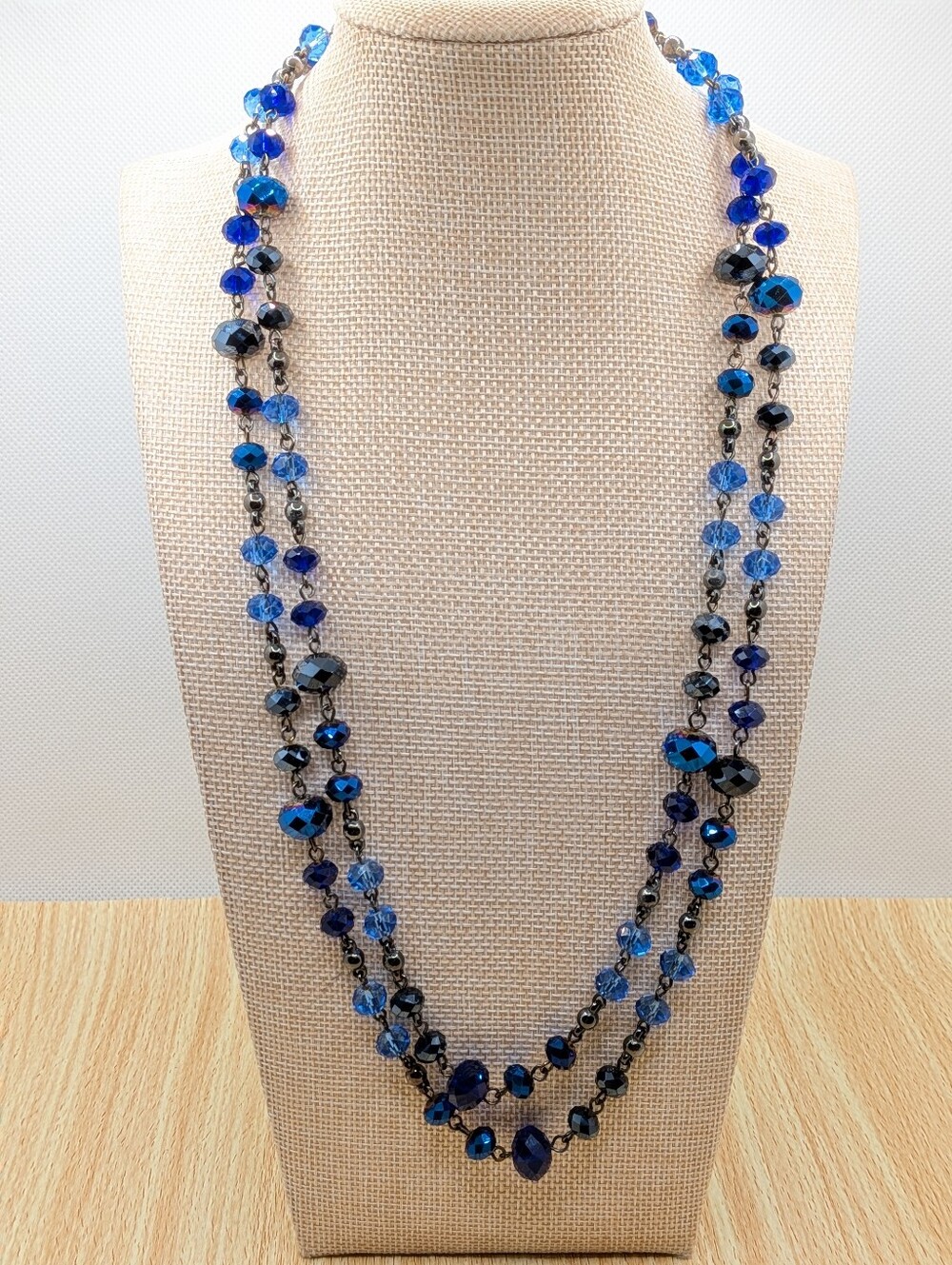 Elegant Blue Crystal Beaded Necklace